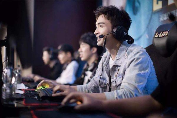 Doinb再次证明：年长选手在LPL的实力与潜力