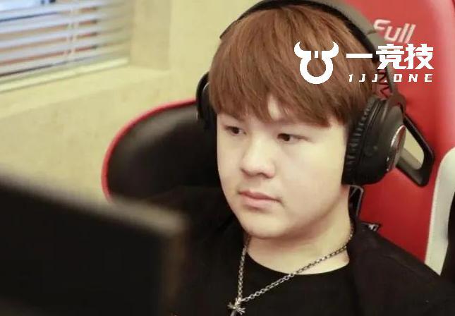 一竞技LOL：Doinb爆料冠军上单 Zoom彻底退圈