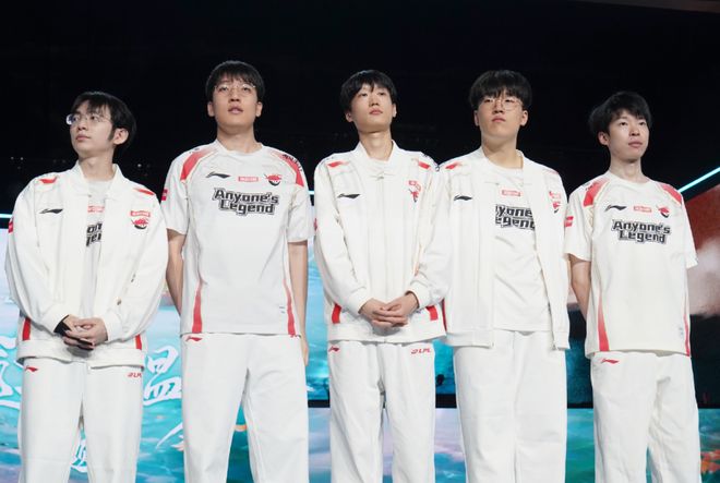 Faker接受采访直言经常看LPL和LEC的比赛从LEC上学到新东西(图4)