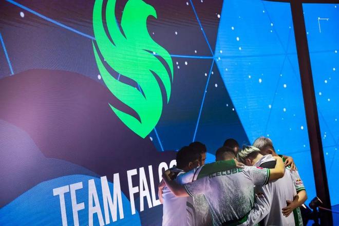 快评 EWC上价值500万的一枪瞄准的是CF电竞走向全球的未来(图4)