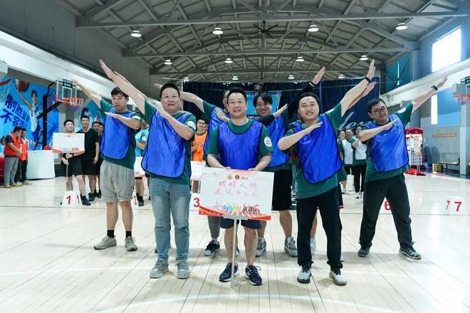 军民同场竞技！杨浦这场运动会有趣又温暖(图5)