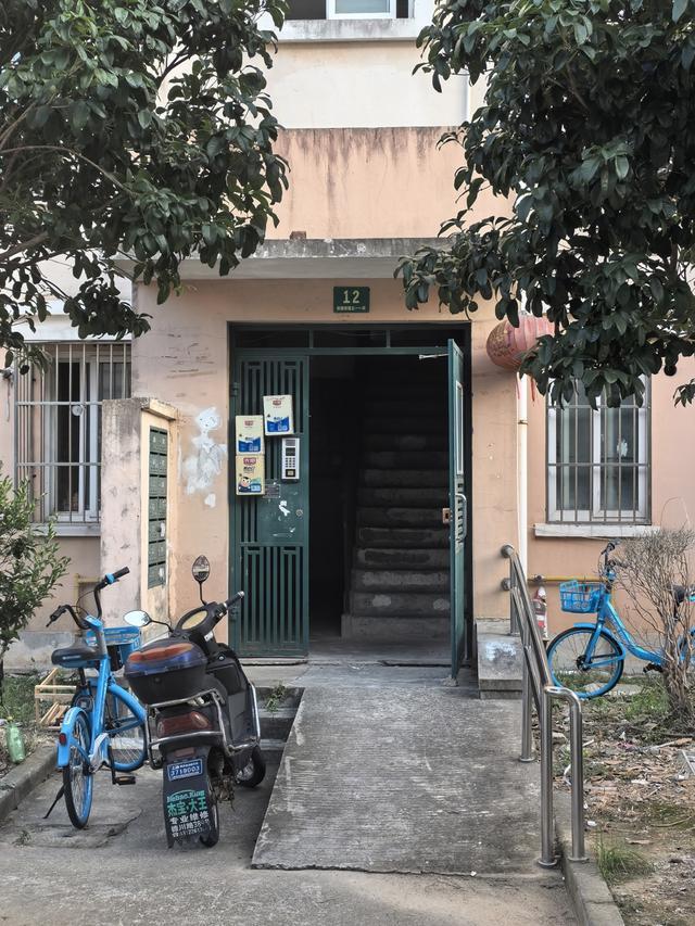 浦东多个小区门禁同时瘫痪又是政府早年统一改造实事工程该如何“善后”(图5)