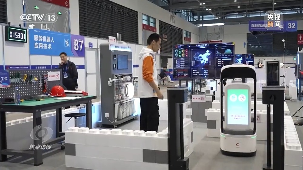 焦点访谈丨技能点亮未来 看产业与人才如何双向奔赴(图11)