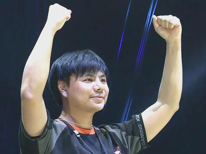 官宣小孩（曾卓君）加入了Falcons战队(图6)