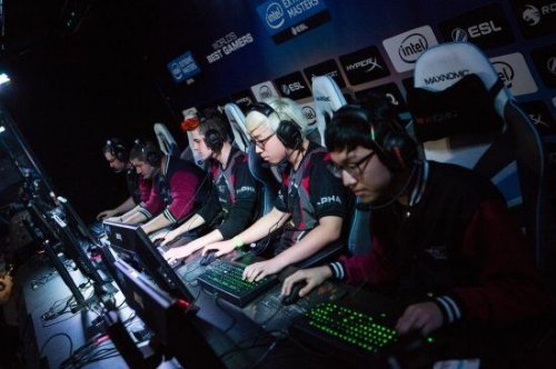 电竞职业选手为何独爱红魔手机