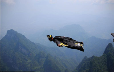 文体艺苑：天安门广场花坛主体造型为“长城”(图6)