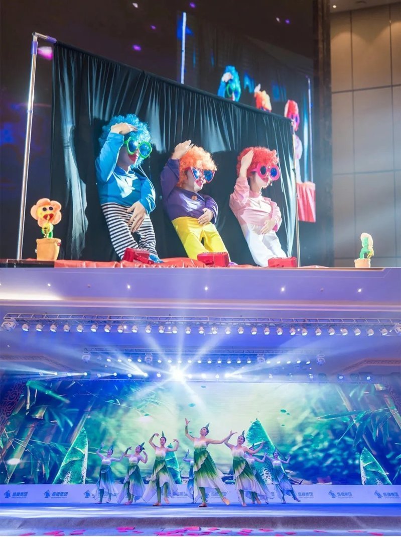 适合年会团建玩的小游戏