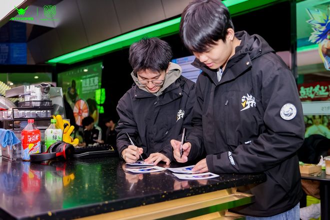 JUG与TE溯共写“无畏之约”ANTGAMER冠军训练营圆满收官(图2)