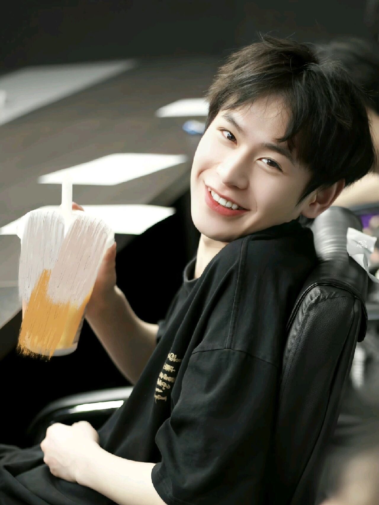 首推全环节巡回模式无畏契约打造电竞全新潮流IP