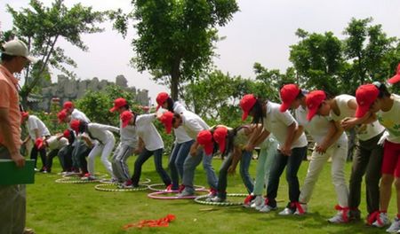 打破“网瘾少年”偏见！成都AG成立团总支一诺任职王者团支部