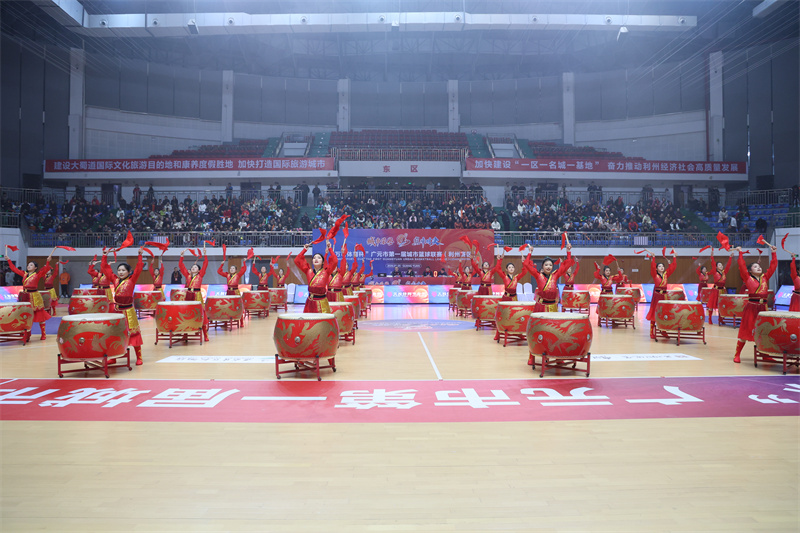 “广BA”火热启幕 62场赛事点燃全民篮球热情