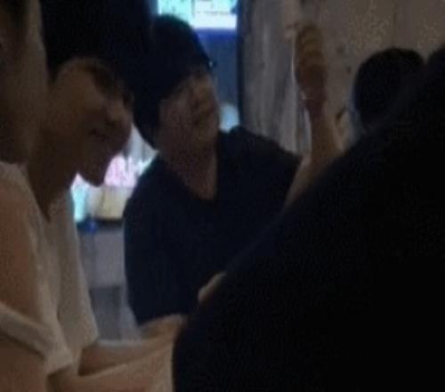 电竞帅哥大集合无畏、伞兵、小鬼同台眼球得到净化了