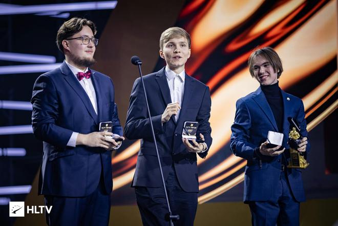 新秀年登顶！donk获HLTV年度TOP1m0NESY、ZywOo分列二三名(图1)