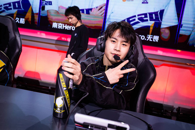 JDG无畏南京活动再掀热潮：no飞儿现身引热议！