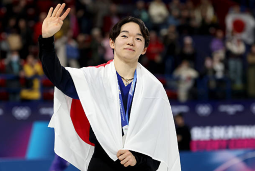 冬奥花滑大惨案！种子选手摔成一片只有日本人笑了：羽生结弦的含金量还在上升！(图12)